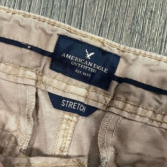American Eagle Outfitters Womens Shortie Shorts Stretch Mid Rise Khaki Size 4 - Picture 5 of 8